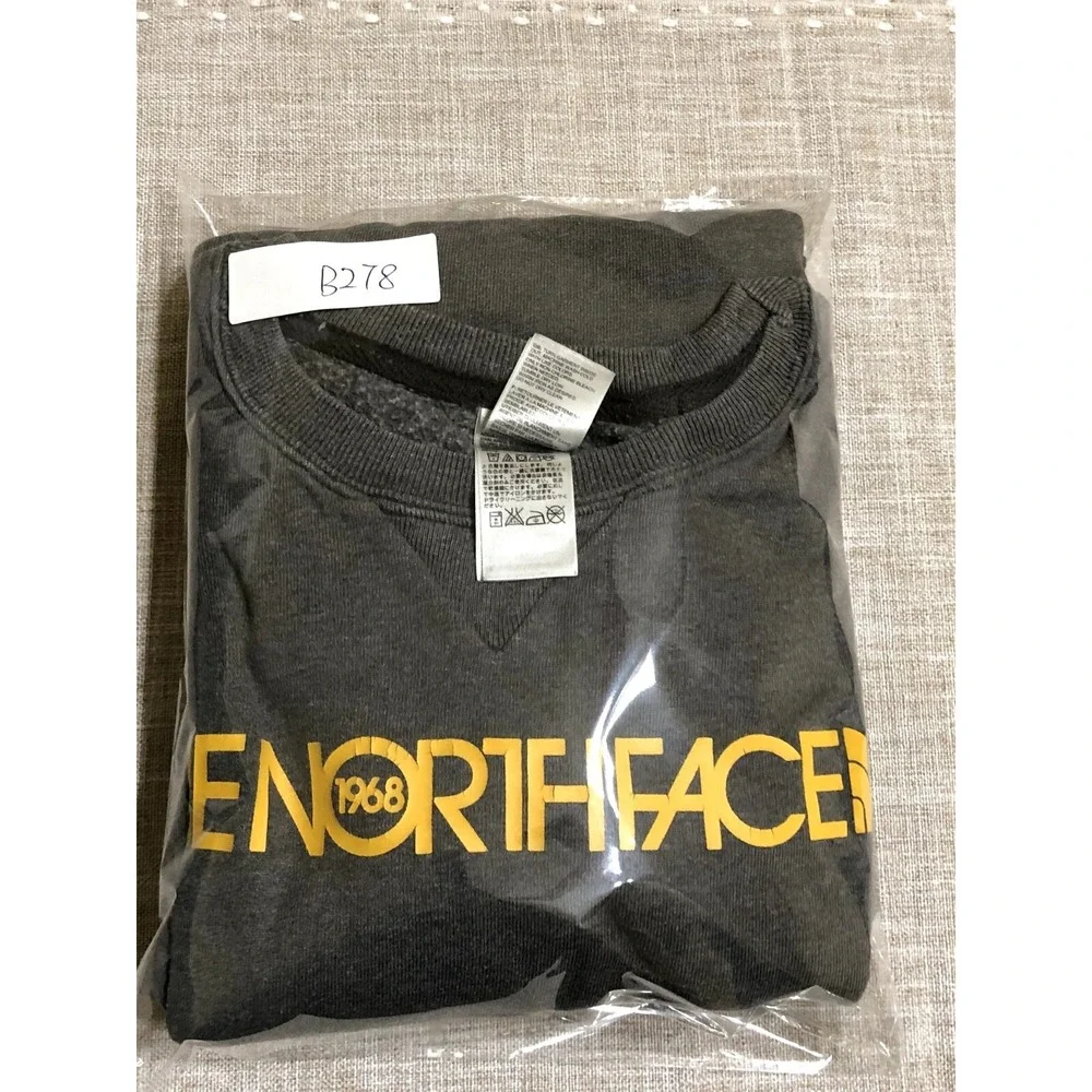 The North Face Sweater Mens XL Gray Spellout Pullover Sweatshirt
